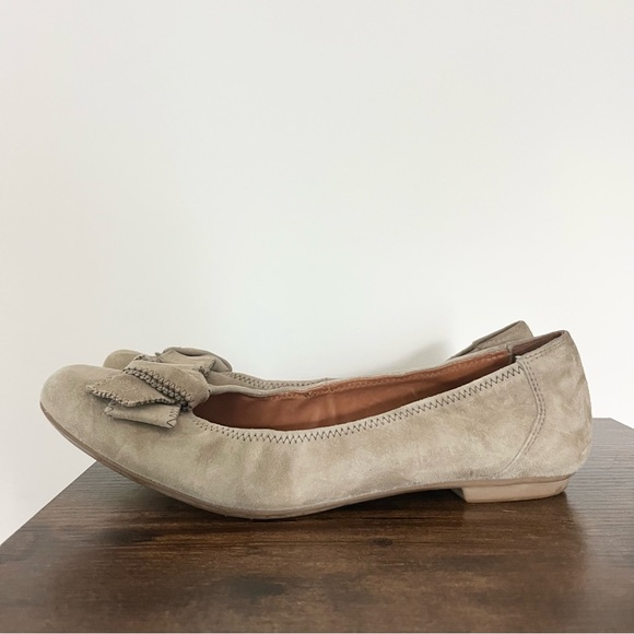 Paul Green Munchen Suede Leather Ballet Flats Taupe w Top Ribbon Stitched 6.5 - Picture 3 of 11